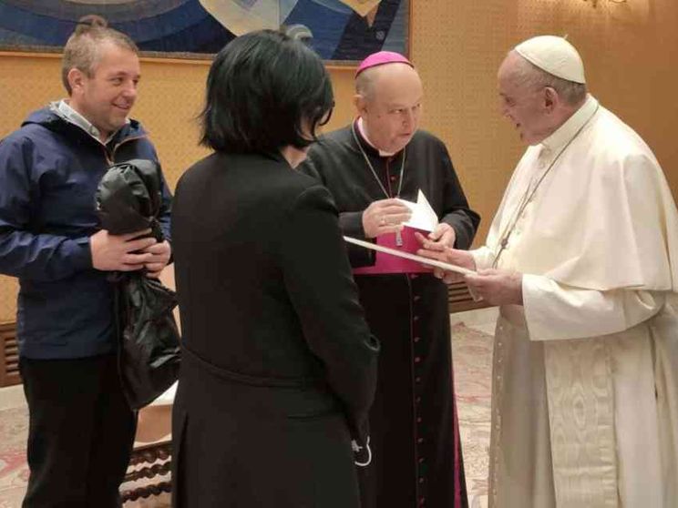 «Nell’abbraccio di Francesco la condivisione di un dolore»