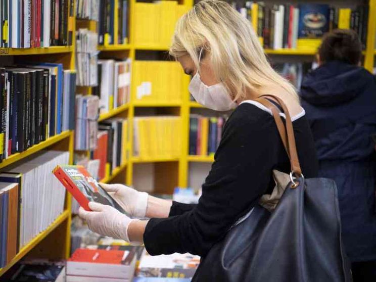 Non passa per gli sconti la difesa del libro e dei lettori