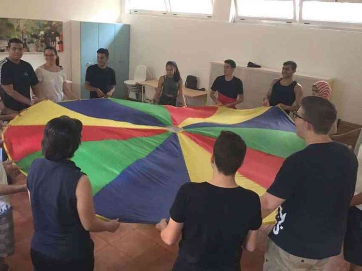 Volontari nelle case popolari, ecco come cresce la nuova Milano