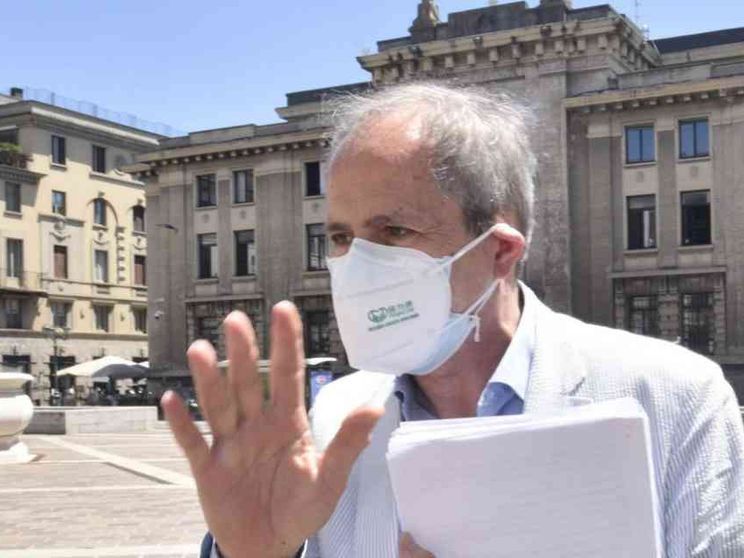 Crisanti: test e tracciamenti, troppi errori. L'Italia ha perso un'occasione