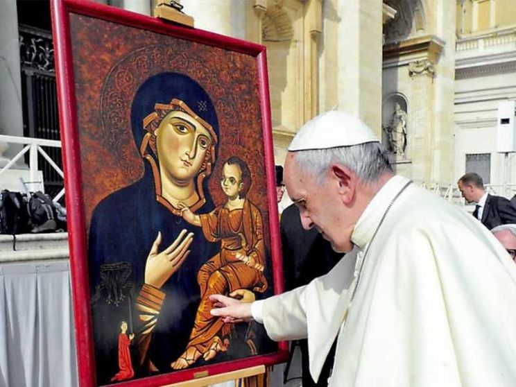 Francesco: senza le madri il mondo non ha un avvenire