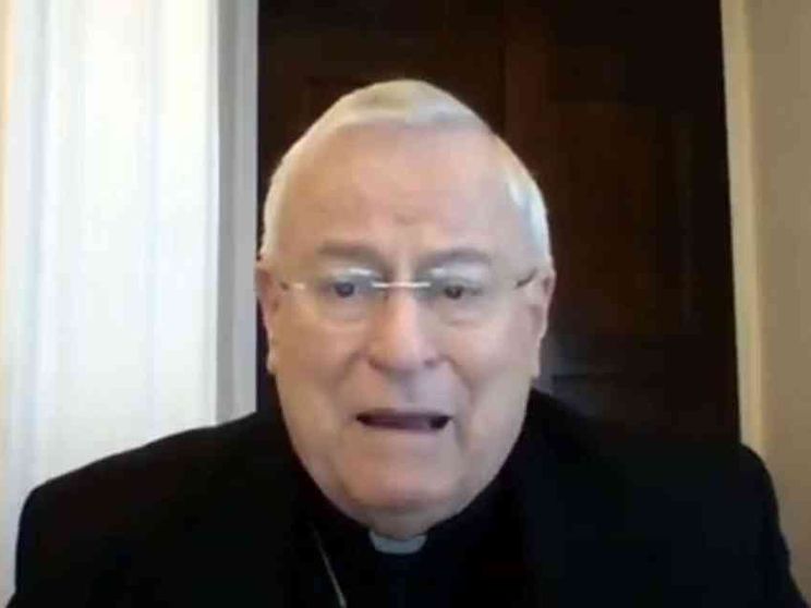 Bassetti sulla pandemia: giornate di sofferenza, la Chiesa non si tira indietro