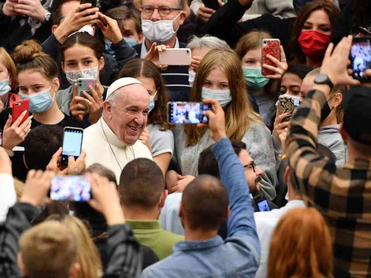 Chiesa e persone omosessuali, il Papa conferma la via cristiana