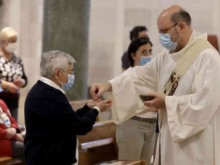 Le Messe sempre in sicurezza: ma è l'ora della prudenza