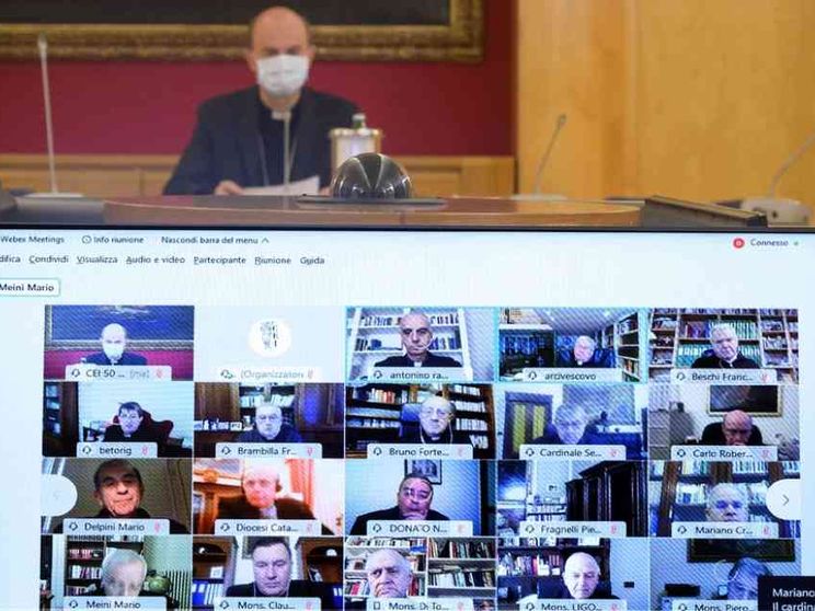 Mons. Meini: "In contatto con le ferite dell'umanità"