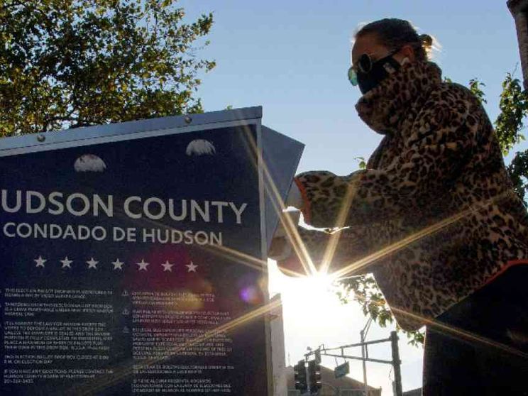 Come funziona il voto postale. E perché sapremo in ritardo chi ha vinto