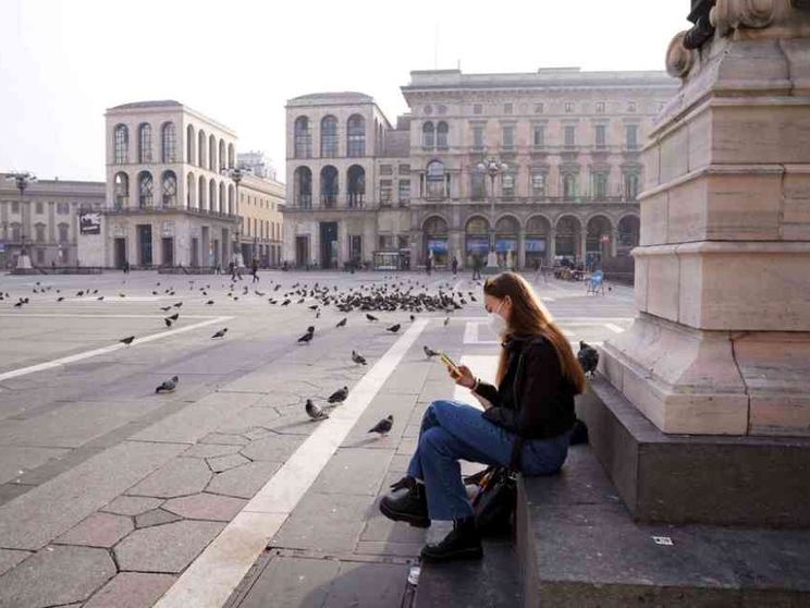 Le piazze svuotate perché non ci sono più giovani. Le masse sono anziane