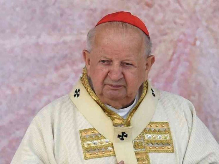 Il cardinale Dziwisz: in tv contro di me calunnie infamanti