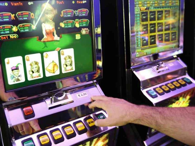 Monopoli, maxi controllo delle slot in sei regioni, mille sequestri