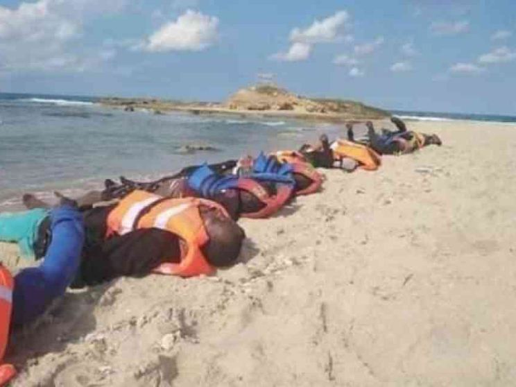 Stragi in mare. Il ricatto libico con le motovedette italiane