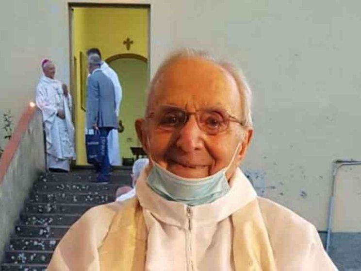 Fiesole: don Sergio, 54 anni nello stesso paese, tra carità e confessioni