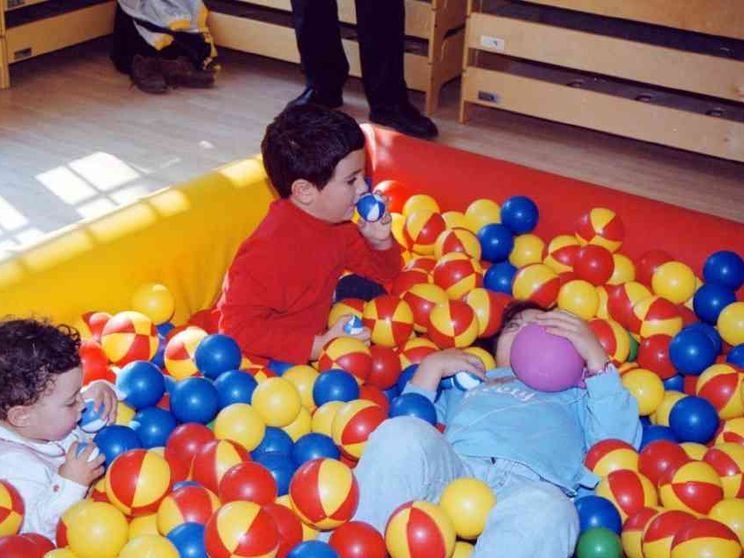 Via familiare o asili nido? Un ideale tante variabili e un dibattito