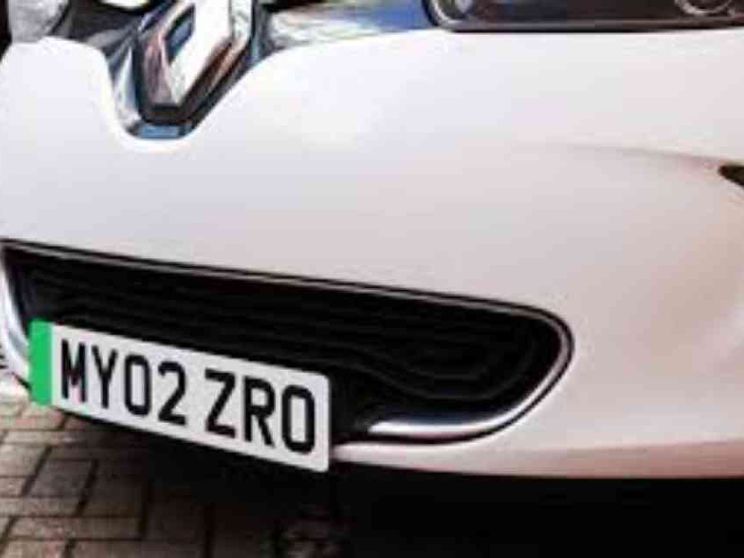 Inghilterra, stop alla vendita di auto diesel e benzina dal 2030