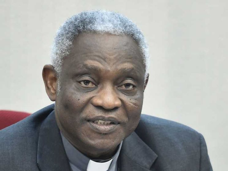 Turkson ai giovani: date un'anima all'economia del futuro