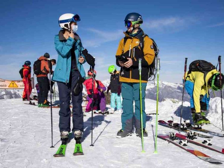 Conte e Regioni fermano gli impianti sciistici