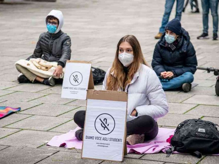 Il piano di Conte: tutti a scuola prima di Natale