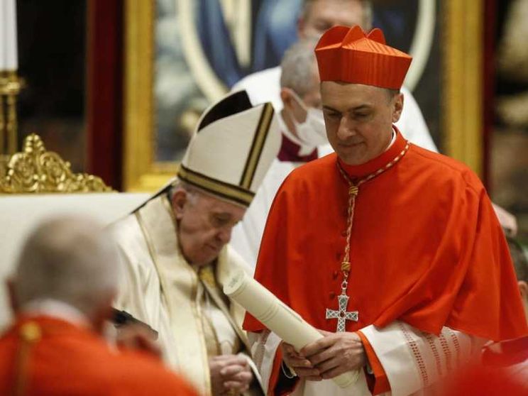 La visita a sorpresa del neo-cardinale Gambetti al cardinale Bassetti in ospedale