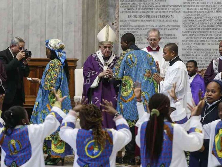 Il Messale in rito zairese. È il primo