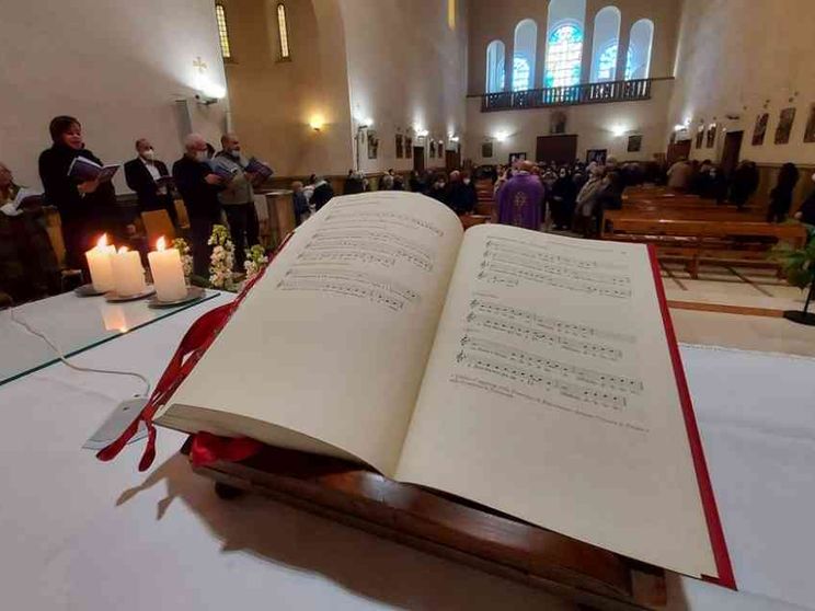 Il nuovo Messale in italiano? "Ben accolto nelle parrocchie"