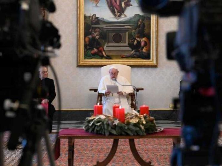 Il Papa: non dobbiamo avere vergogna di pregare. Dio risponde sempre