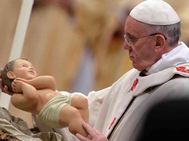 Papa Francesco celebrerà la Messa di Natale alle 19.30