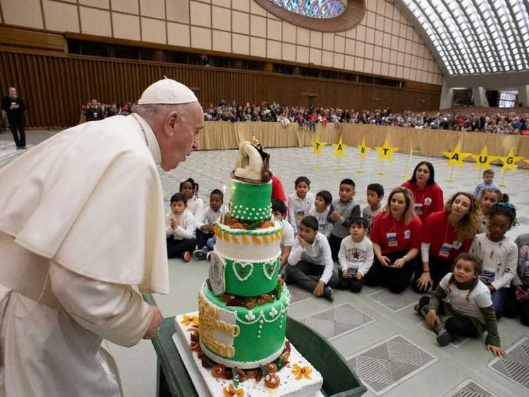 Papa Francesco compie 84 anni. Gli auguri della Cei