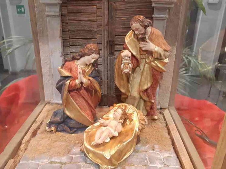 Cei: «Il Natale sarà meno scintillante ma non meno autentico»