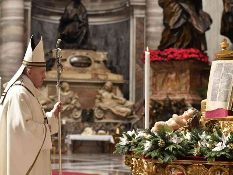 Il Papa: Gesù è nato scartato. Ed esorta a non perdersi d'animo