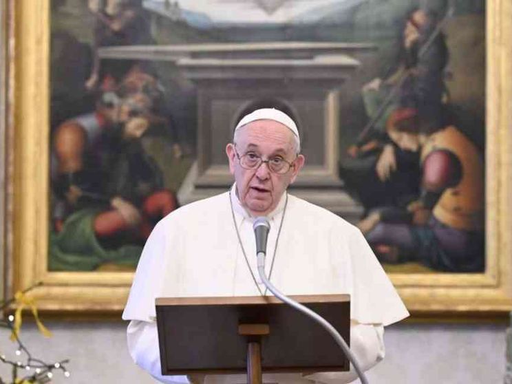 Il Papa: i gesti d'amore (anche piccoli) cambiano la storia