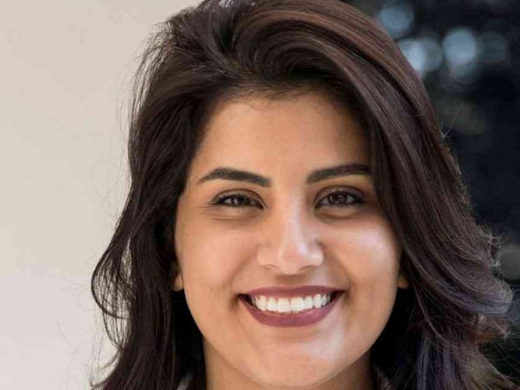 Guidò l'auto: l'attivista Loujain al-Hathloul condannata a 5 anni