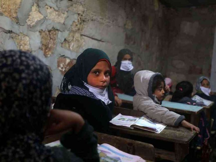 Intere regioni della Siria allo stremo. E il contagio esplode nel nord-ovest