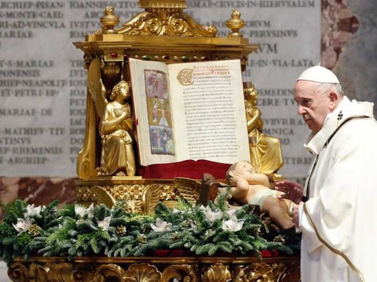 Il Papa: adorare Dio è scoprirlo nascosto nelle situazioni semplici