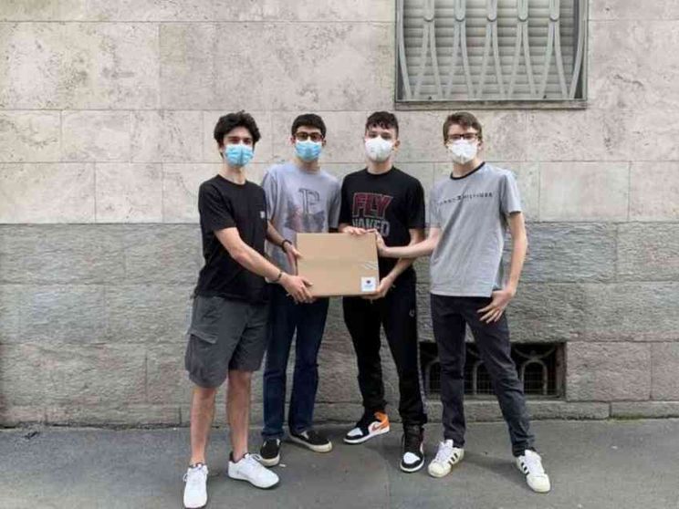 Il progetto di quattro studenti per regalare i pc per la Dad