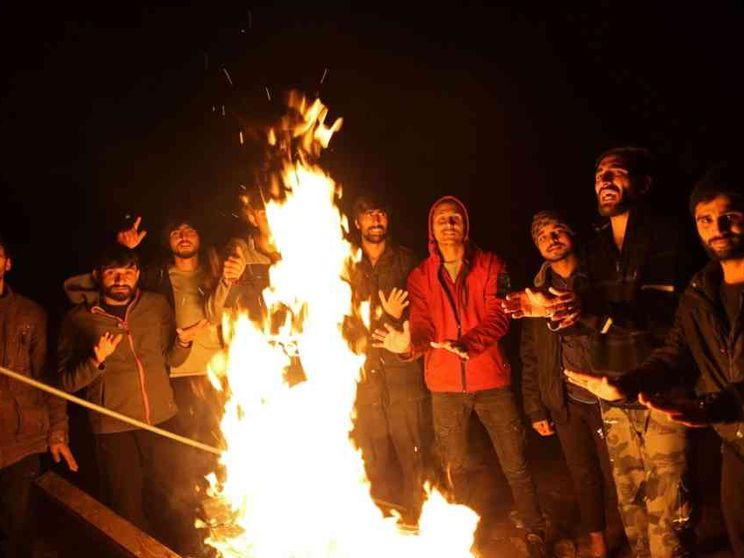 La Caritas invia legna per i profughi sfollati in Bosnia