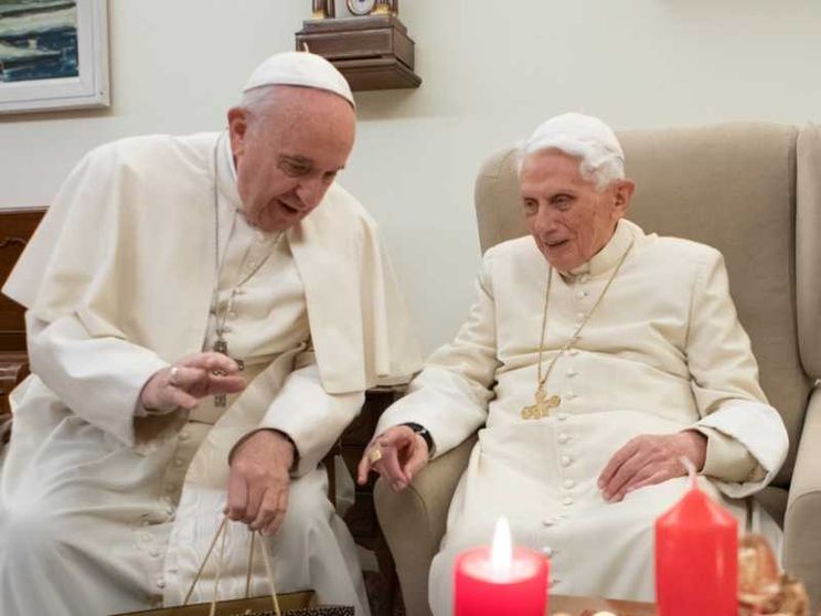 Campagna anticovid in Vaticano, vaccinati papa Francesco e l'emerito Benedetto