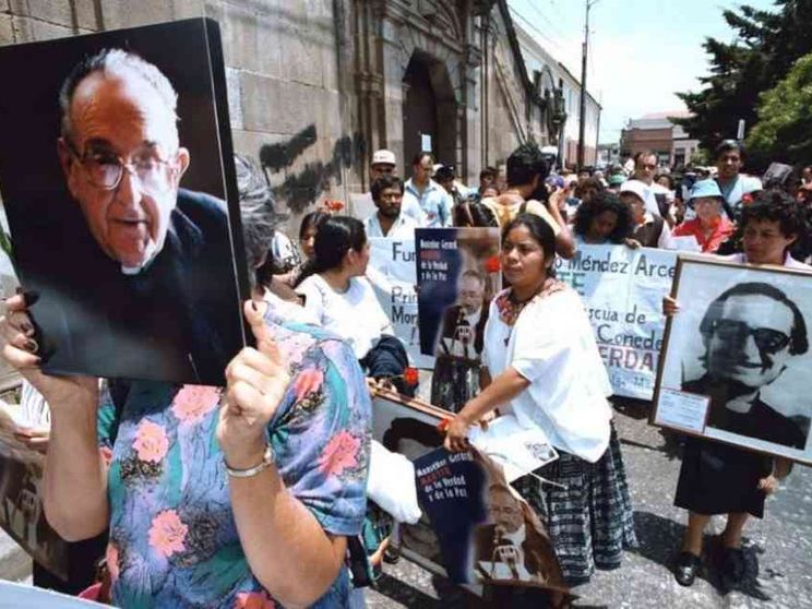 Guatemala, in un docufilm la verità sull'omicidio del vescovo Juan Gerardi