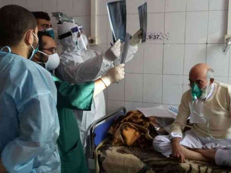 Afghanistan, tra attentati e taleban il Covid è il rischio che fa meno paura