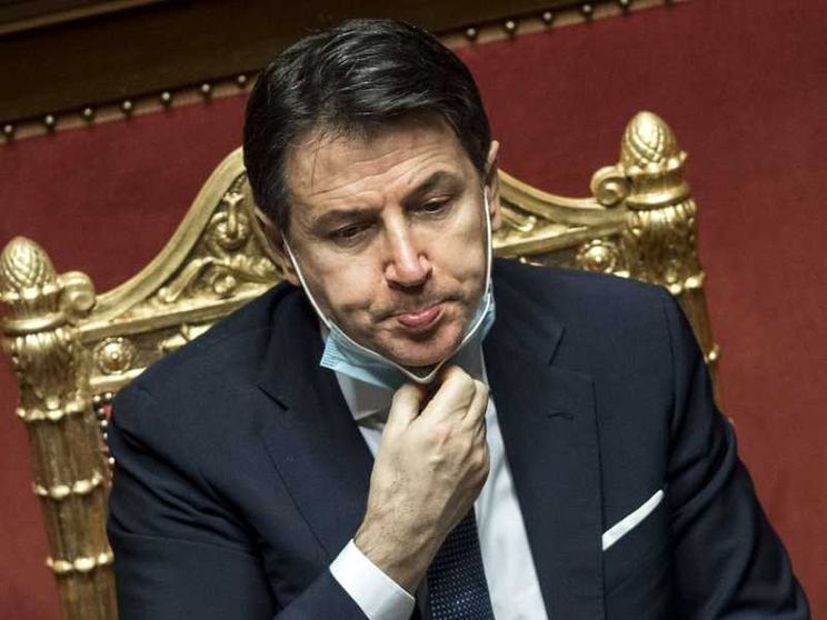 Il Senato conferma la fiducia al governo Conte. 156 sì, 140 voti contrari