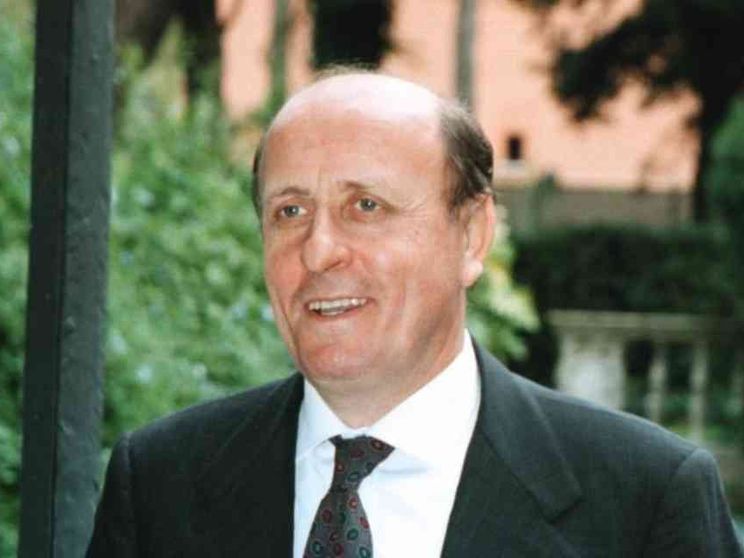 Condannato l'ex presidente dello Ior, Caloia