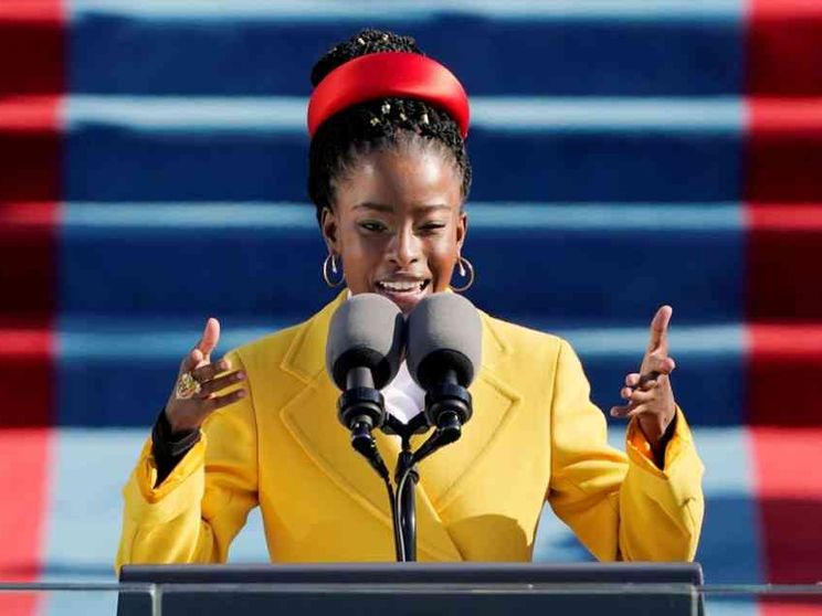 "La collina su cui saliamo": le parole della poetessa 22enne alla Casa Bianca