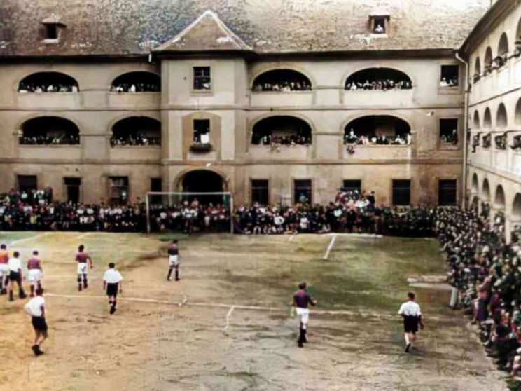 Hirsch e gli ebrei in campo a Terezìn