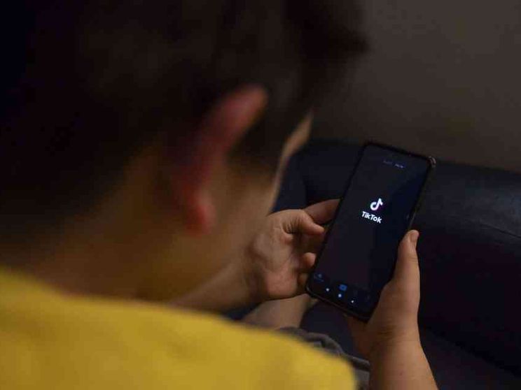 Il Garante: TikTok, decisivo accertare l’età di chi li frequenta