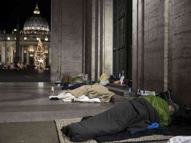 Il Papa prega per Edwin, il senzatetto morto vicino a Piazza San Pietro