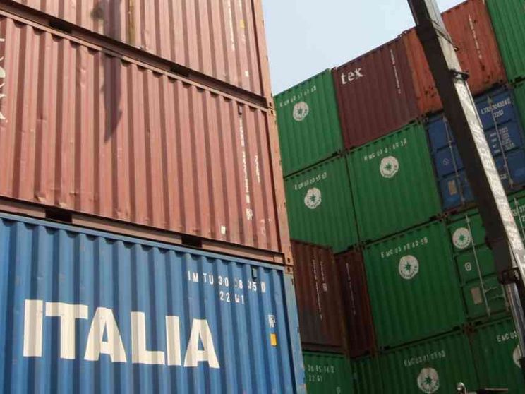 Le esportazione nei paesi extra Ue crollate del 10% in un anno