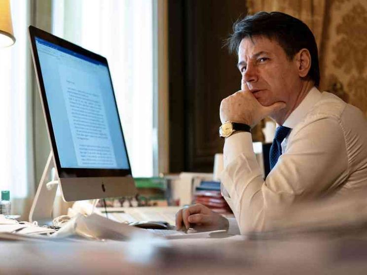 Conte e Renzi, ultima chiamata per il disgelo. M5s in fibrillazione