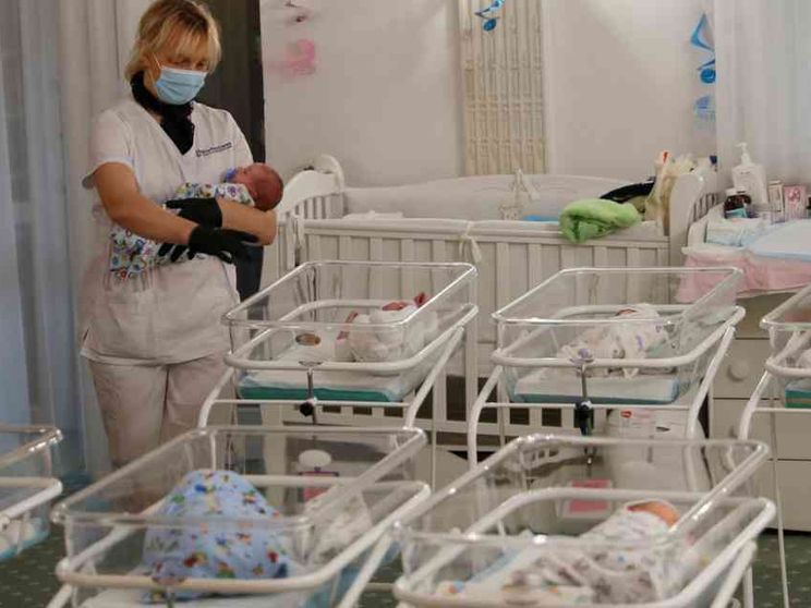 Corradi: no all'utero in affitto 'solidale': la riproduzione non è un diritto