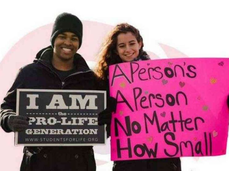 Marcia per la vita virtuale, sul Web, dopo nove giorni di preghiera