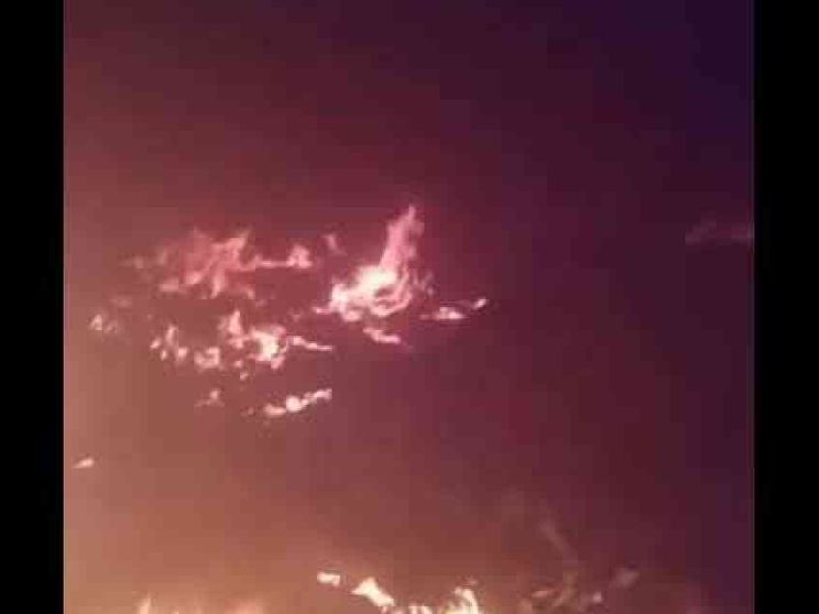 Bosnia, così vengono dati alle fiamme i rifugi dei profughi