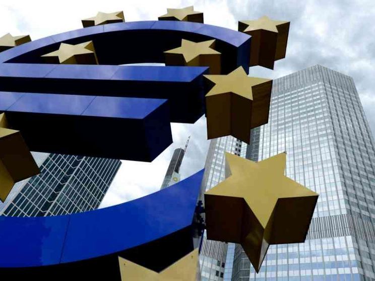 «La Bce cancelli i debiti degli Stati»