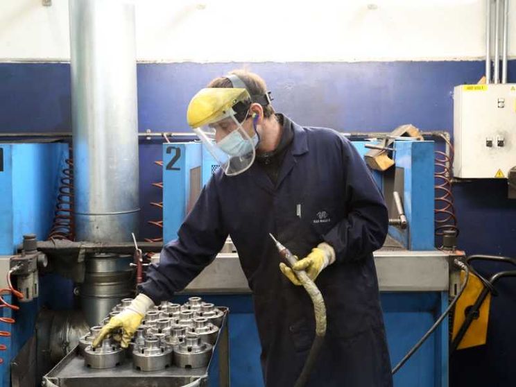Nuovo contratto per le tute blu